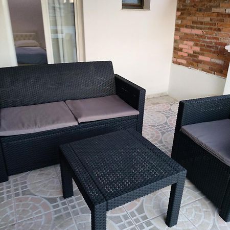 Spacious Apartment Near The Beach ซารานเดอ ภายนอก รูปภาพ